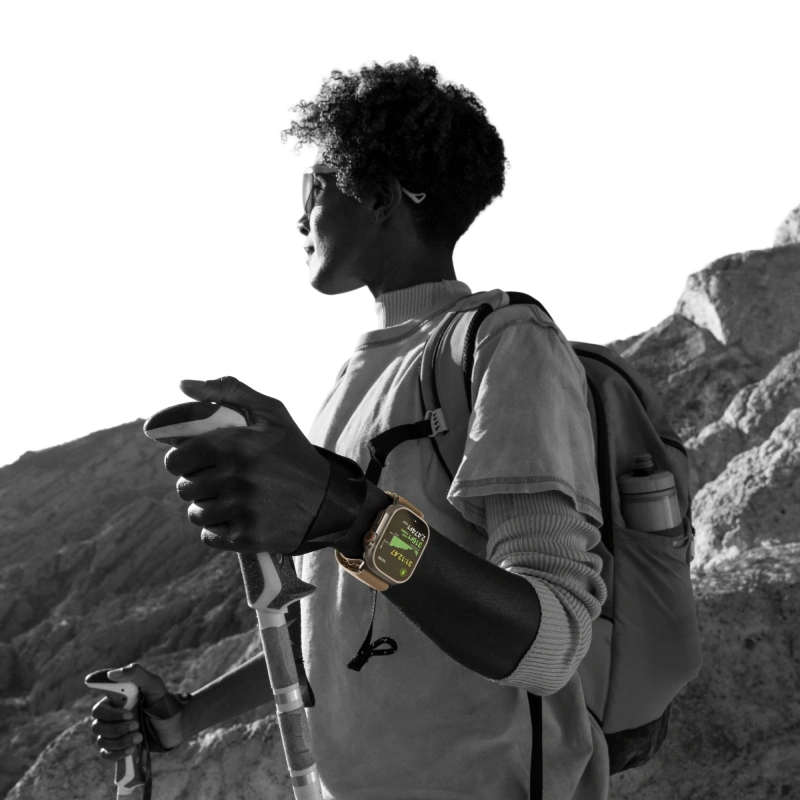 Умные часы Apple Watch Ultra 4 (2026) GPS+Cellular 49мм, Чёрный титановый корпус, ремешок "Бургунди альпийская петля" размер M 145-190 мм (MJC14). Фото 4