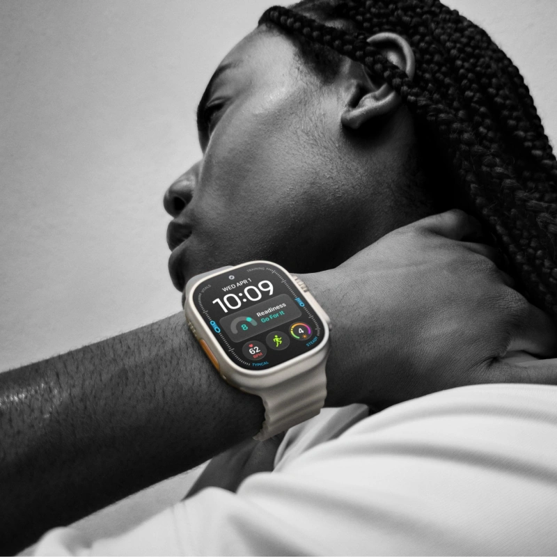 Умные часы Apple Watch Ultra 4 (2026) GPS+Cellular 49мм, Чёрный титановый корпус, ремешок "Бургунди альпийская петля" размер M 145-190 мм (MJC14). Фото 5